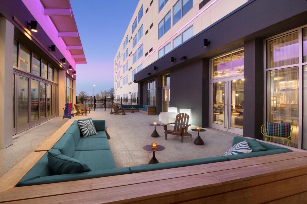 Aloft Lubbock Hotel Exterior photo