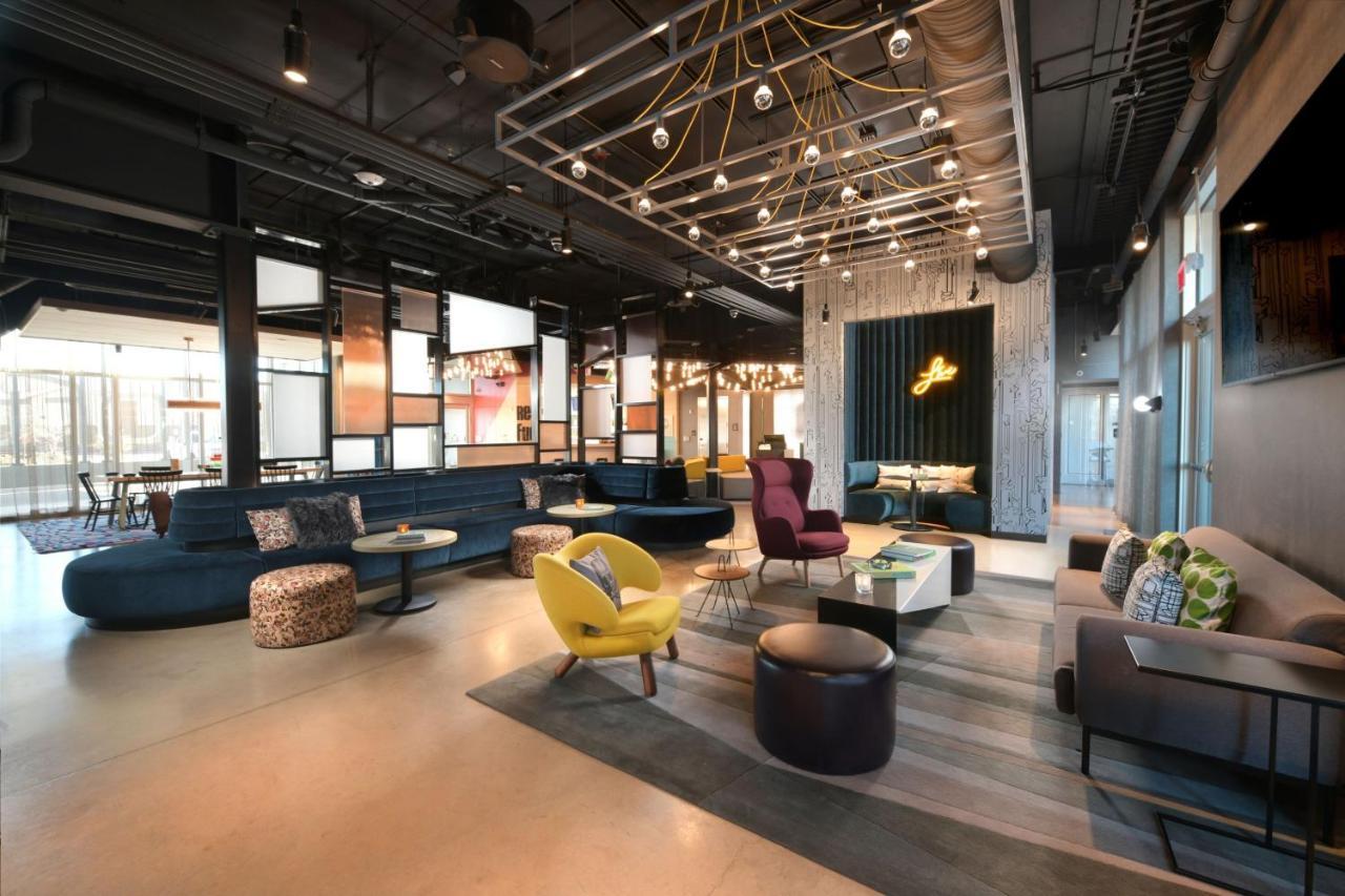 Aloft Lubbock Hotel Exterior photo